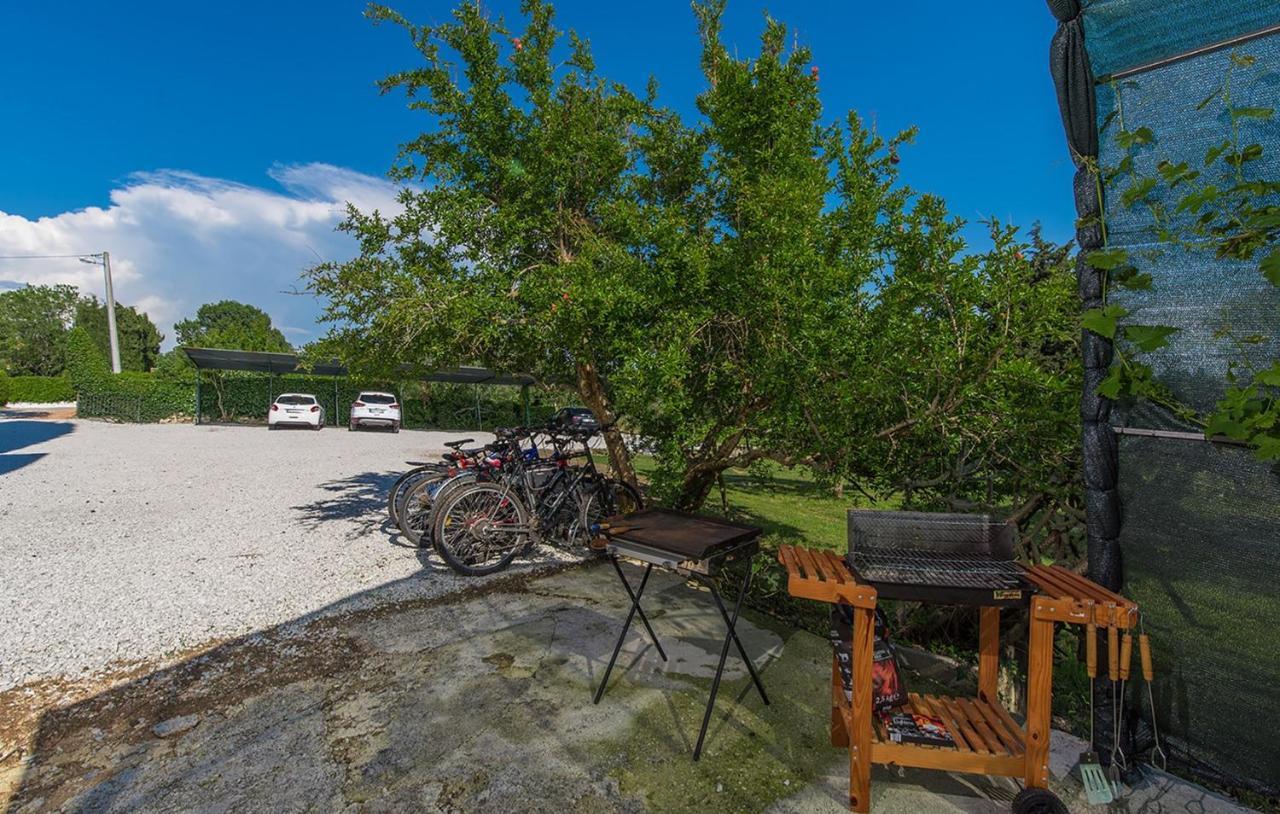 Apartments Saladinka Cervar-Porat Luaran gambar