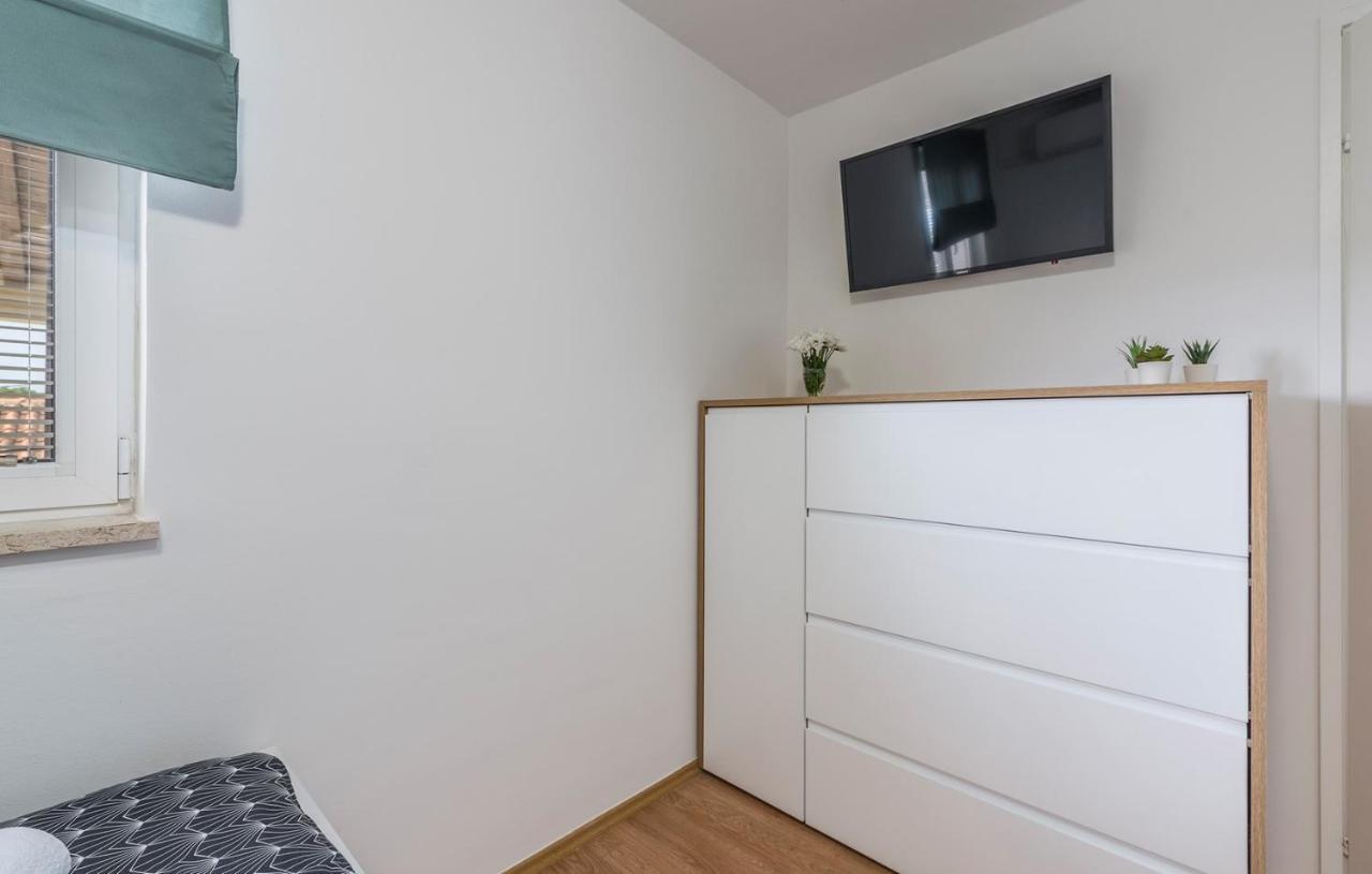 Apartments Saladinka Cervar-Porat Luaran gambar